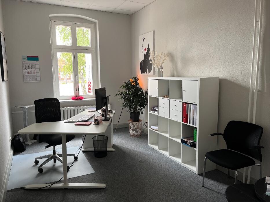 Bilder ERGO Versicherung Vanessa Hille