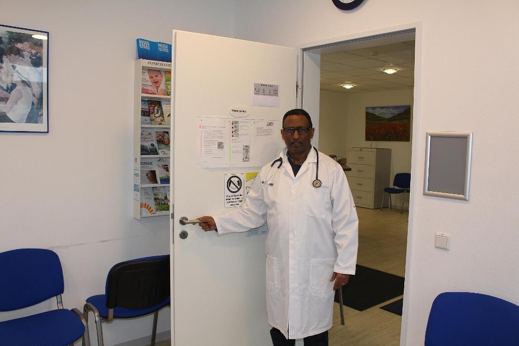Bilder Praxis für Allgemeinmedizin Habtom Haile