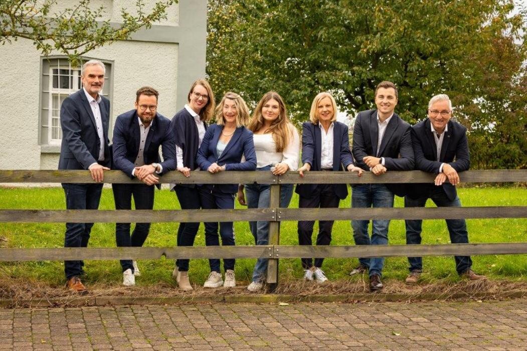 Bilder R+V Versicherung Twistetal - Generalagentur Harald Schultze