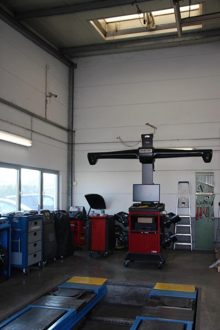 Bilder Premio Reifen + Autoservice F. + H. Dreikluft Reifenhandel GmbH