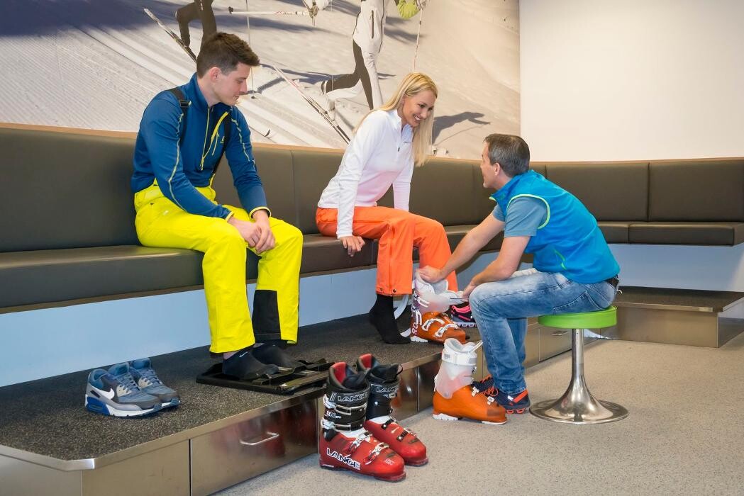 Bilder Skihütte - das Sporthaus in Reit im Winkl