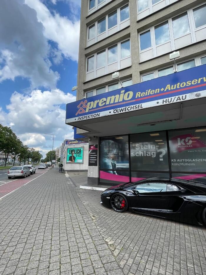 Bilder Premio Reifen + Autoservice Reifen Gabel GmbH