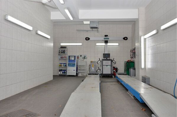 Bilder Autolackiererei und Unfallinstandsetzung Lauhoff GmbH & Co. KG