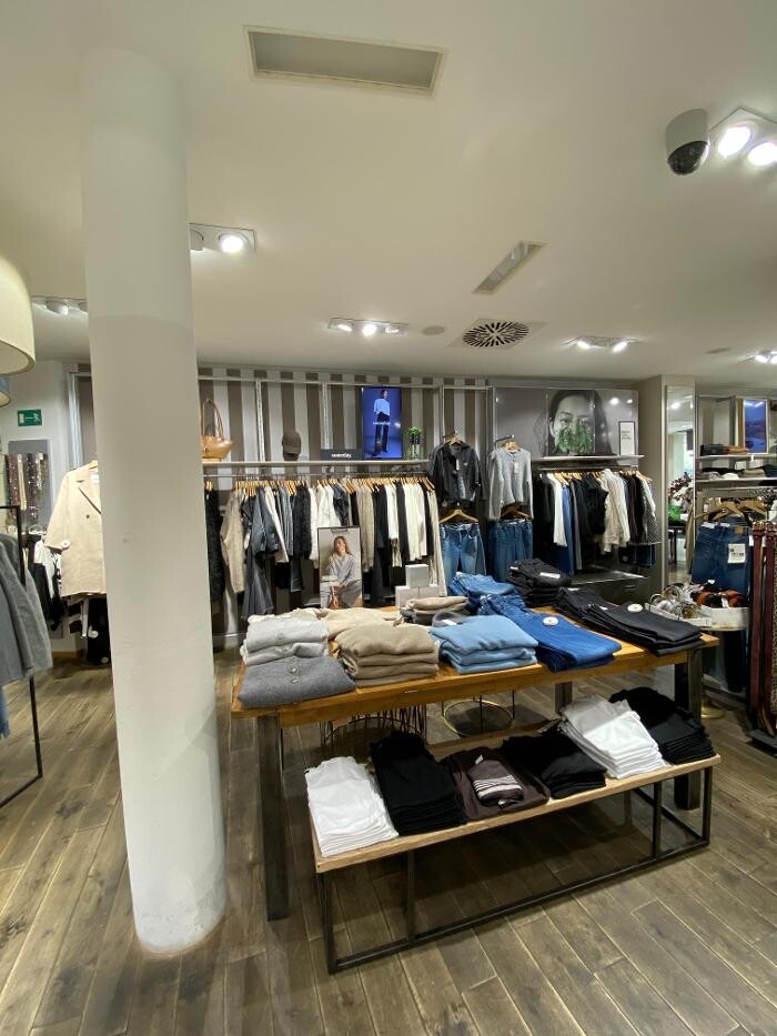 Bilder nara Mode in Weinheim