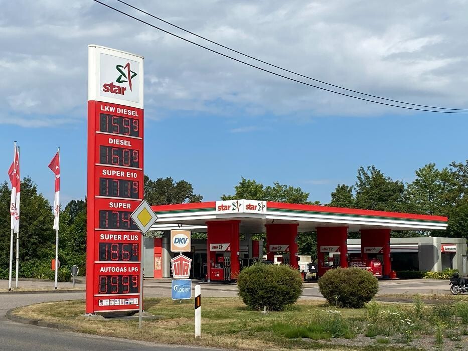 Bilder star Tankstelle