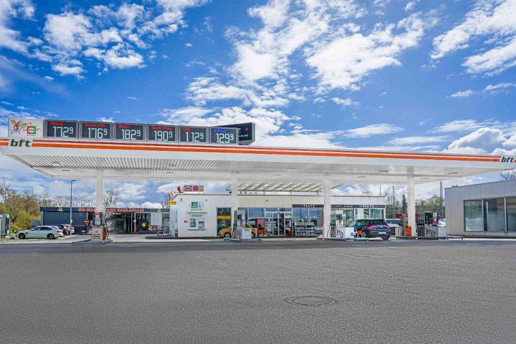 Bilder EFA/bft Tankstelle
