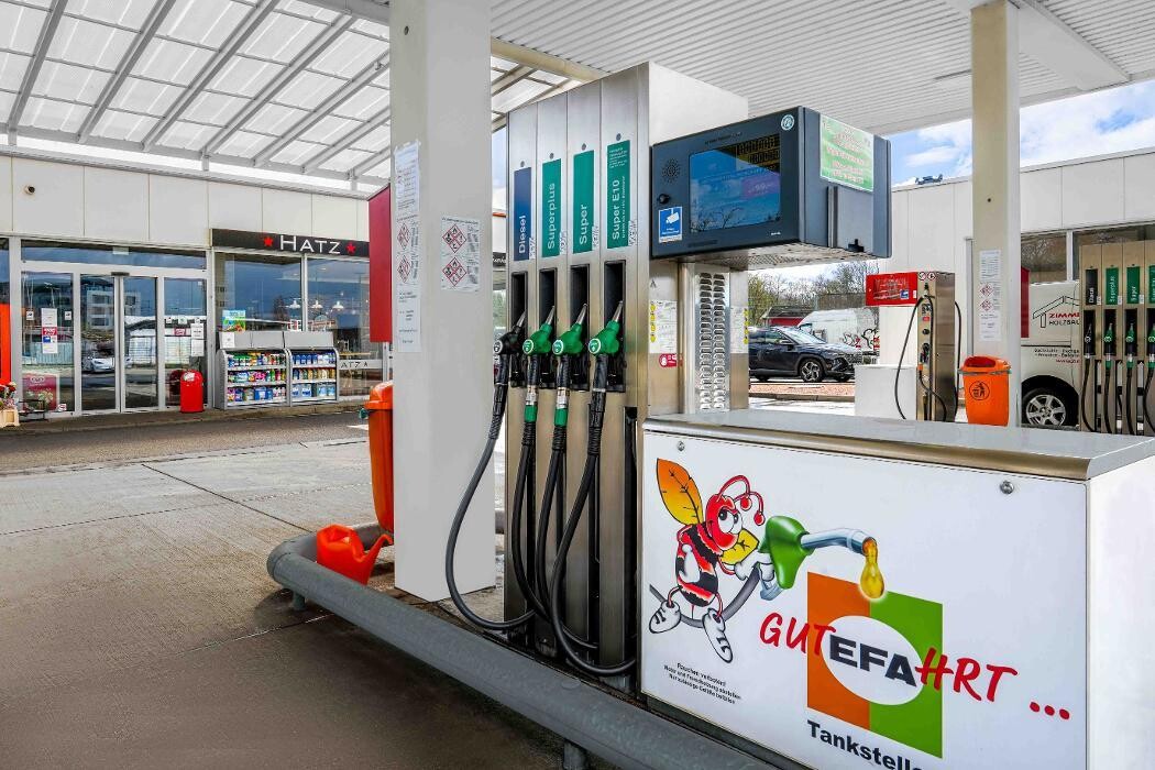 Bilder EFA/bft Tankstelle