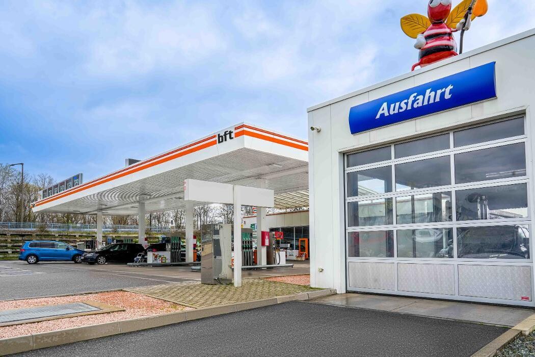 Bilder EFA/bft Tankstelle