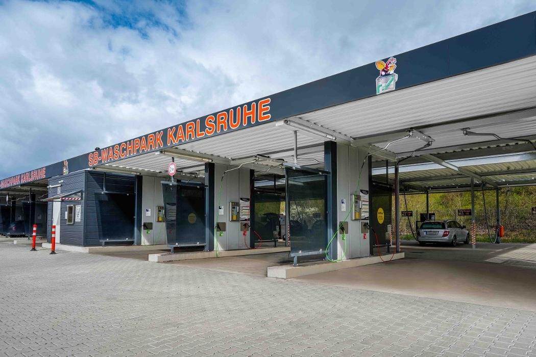 Bilder EFA/bft Tankstelle