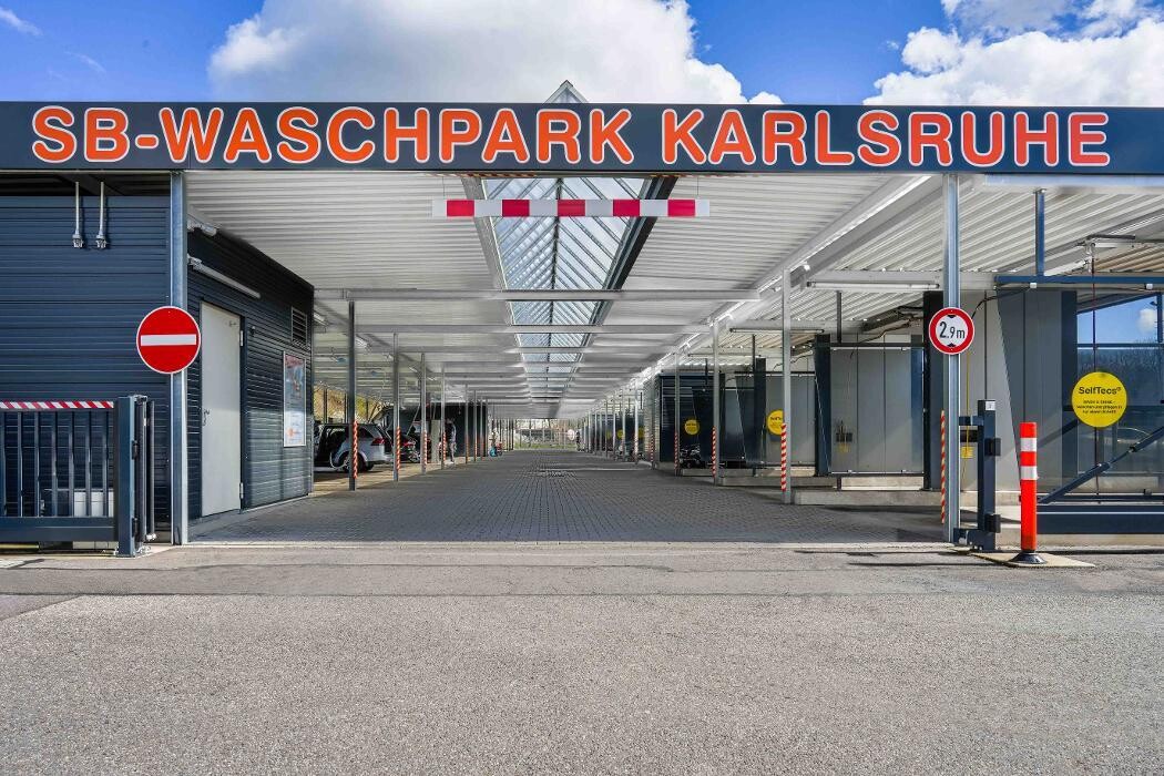 Bilder EFA/bft Tankstelle