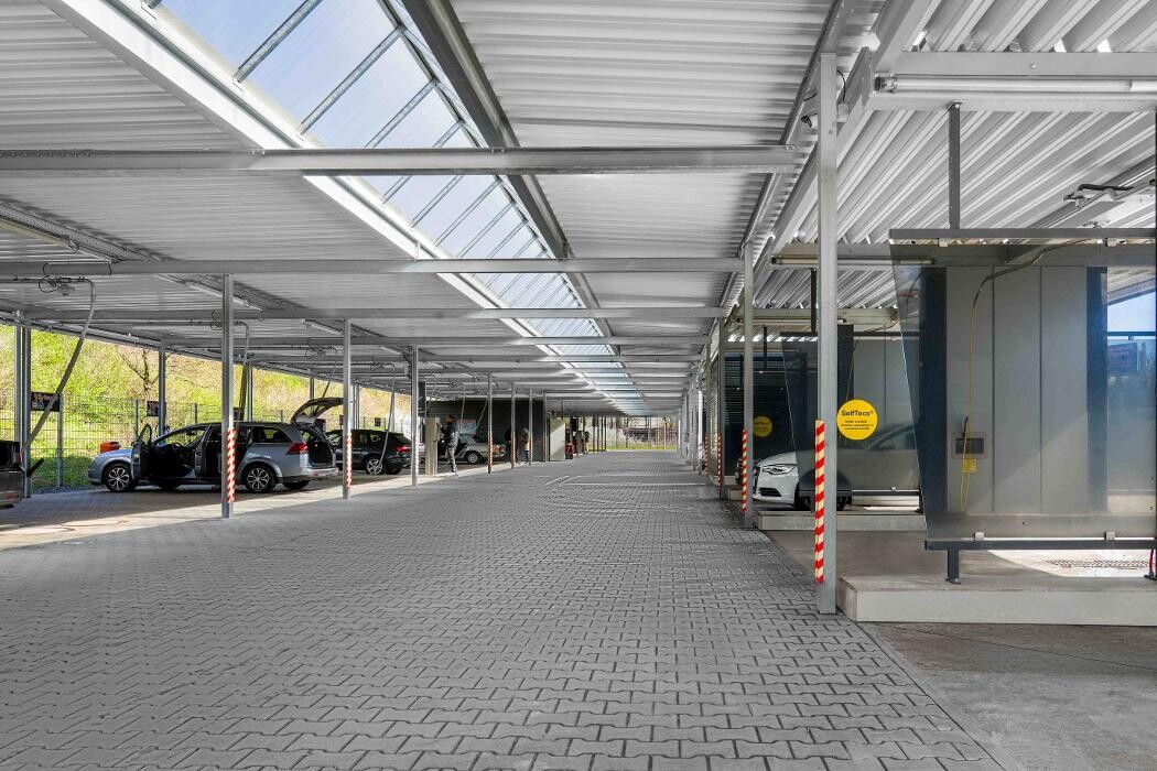 Bilder EFA/bft Tankstelle