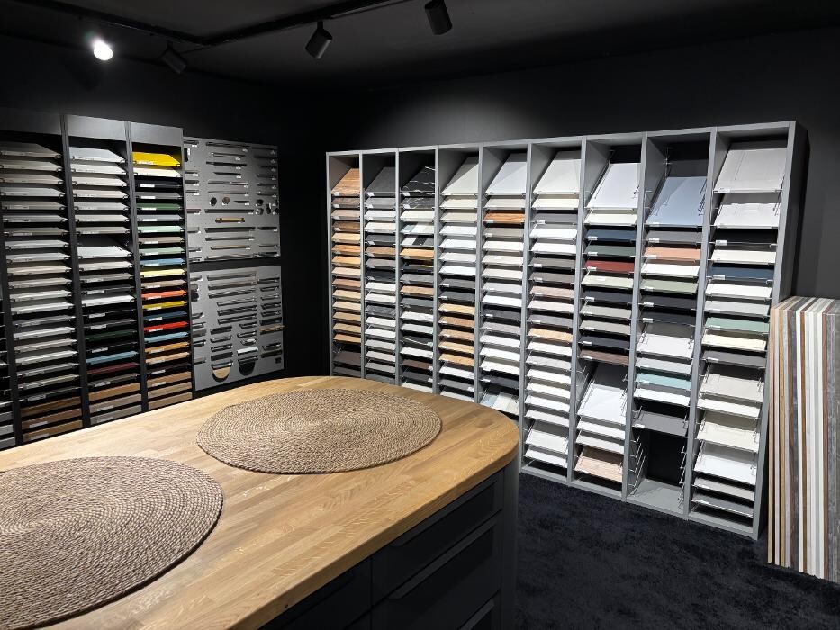 Bilder Möbel Wirth GmbH + Co.