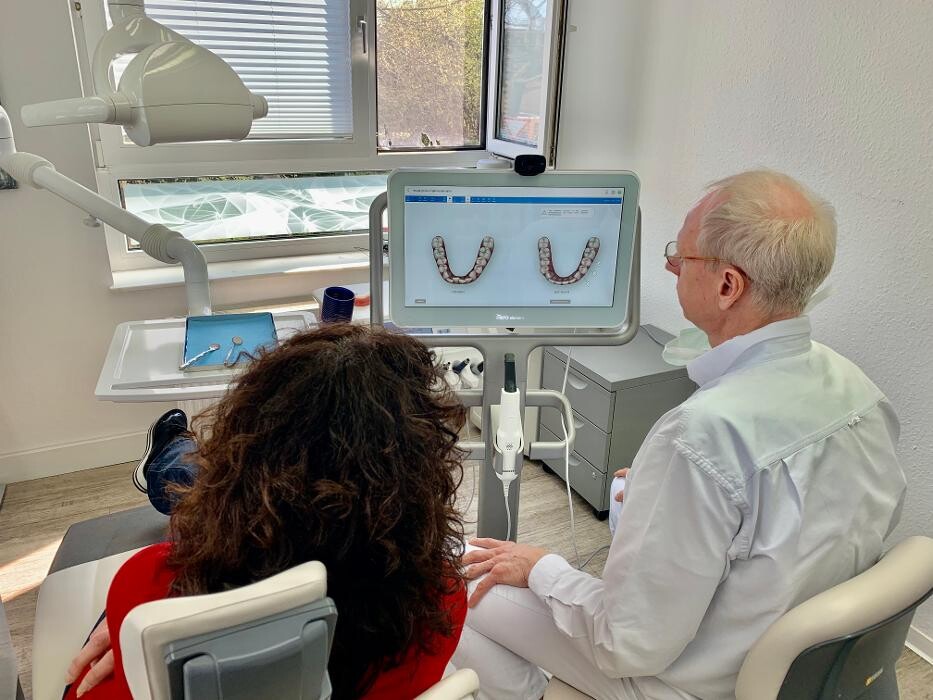 Bilder Dr. Thomas Petersen - Zahnarzt Bonn