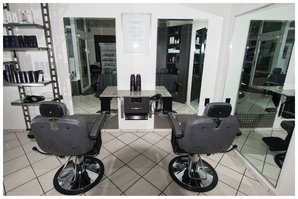 Bilder Salon Lora Hairstyle