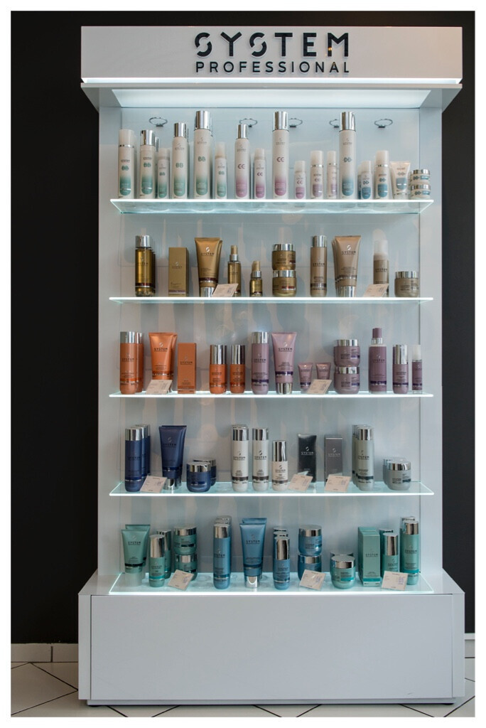 Bilder Salon Lora Hairstyle