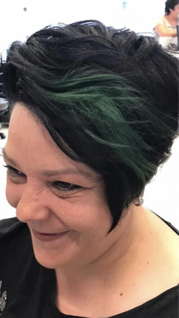 Bilder Salon Lora Hairstyle