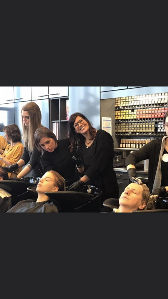 Bilder Salon Lora Hairstyle