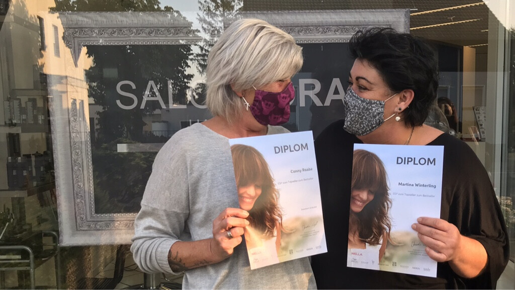 Bilder Salon Lora Hairstyle