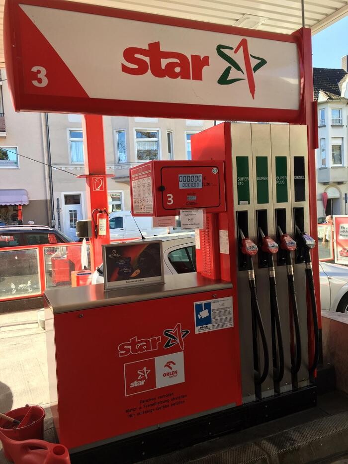 Bilder star Tankstelle