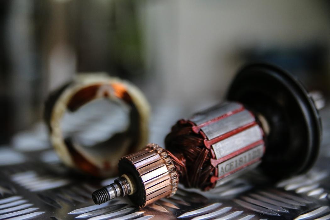 Bilder FFE-Christian Lüppen Fachwerkstatt für Elektrowerkzeuge