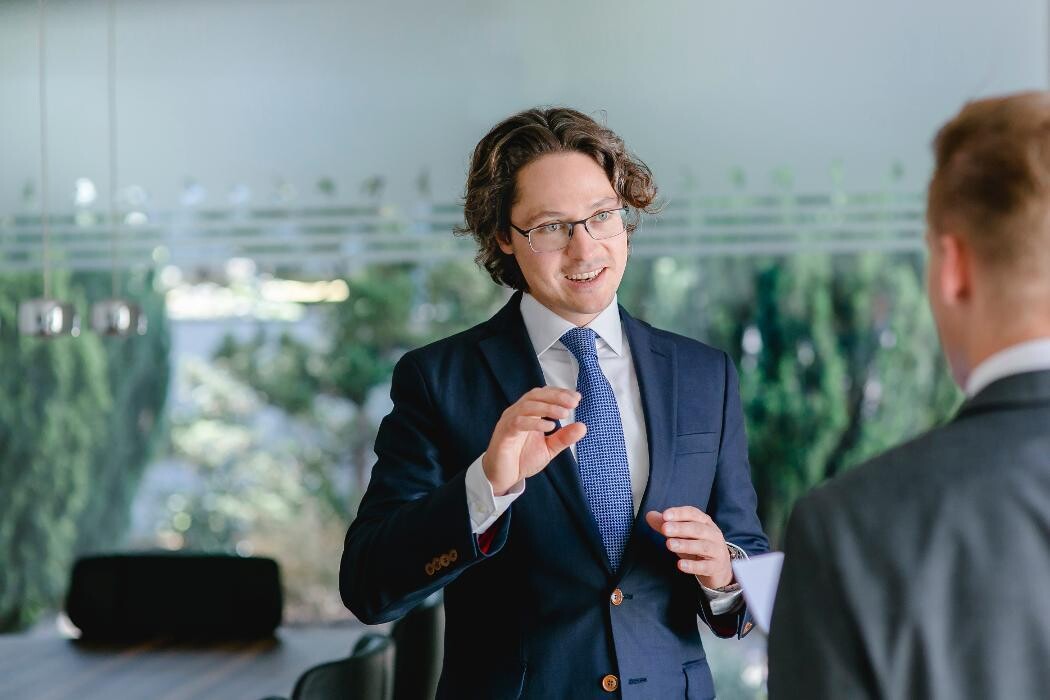 Bilder Notar Simon Lindow