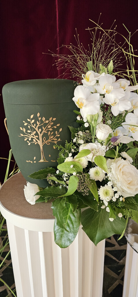 Bilder Bestattungsinstitut Hahn e.K.