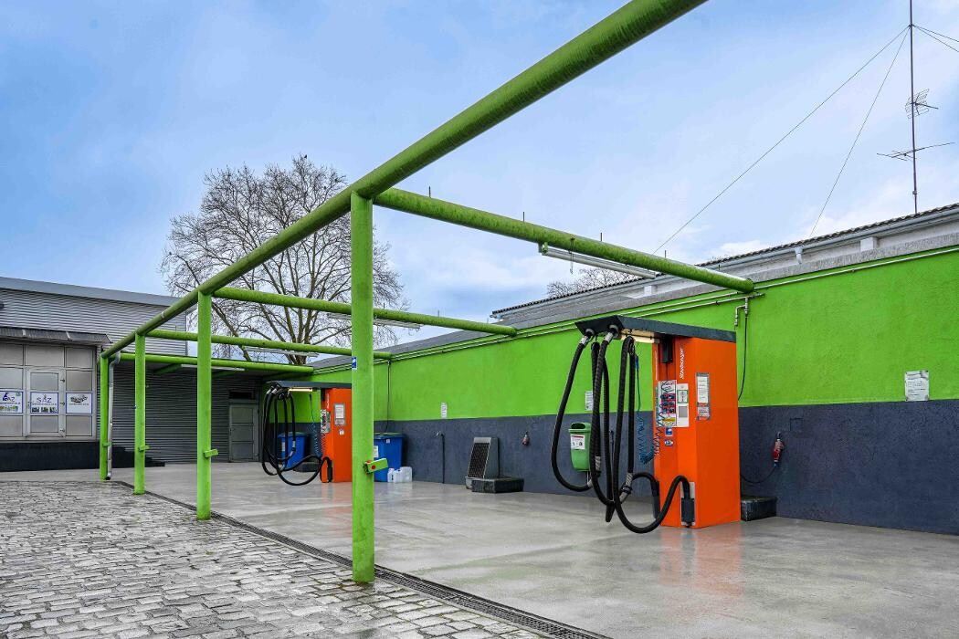 Bilder EFA/bft Tankstelle