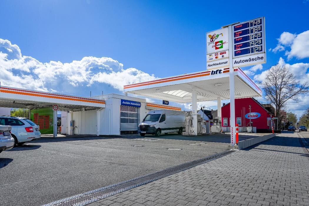 Bilder EFA/bft Tankstelle