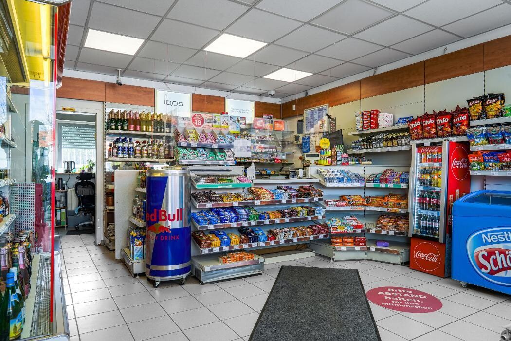 Bilder EFA/bft Tankstelle