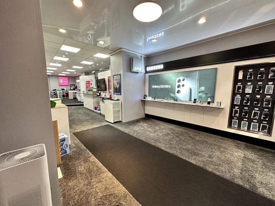 Bilder AMS Telekom