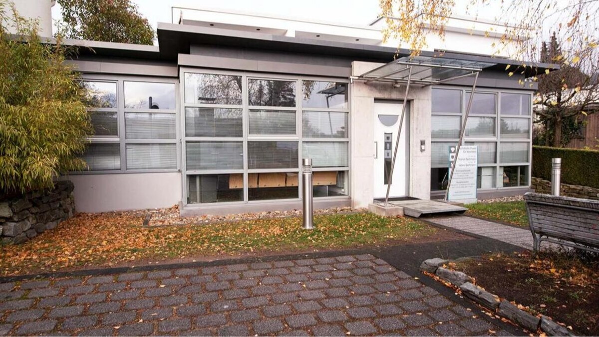 Bilder Tierärztliche Praxis für Kleintiere Dr. Thomas Bachmann