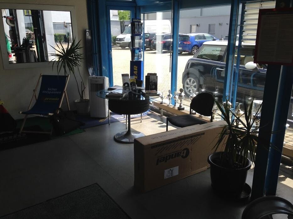Bilder Premio Reifen + Autoservice Autohaus Kaufmann OHG