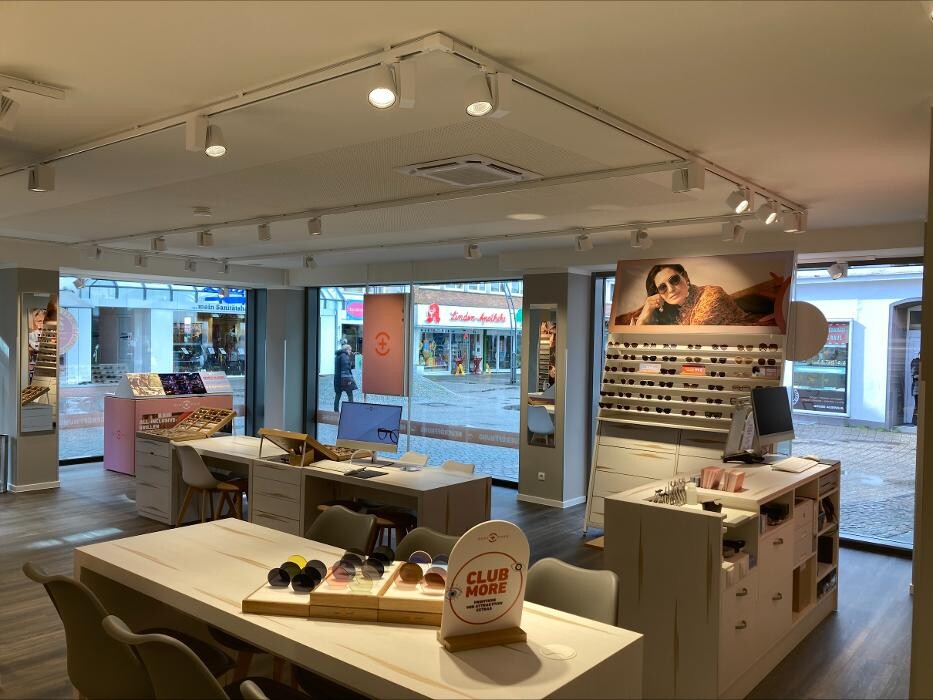Bilder eyes + more - Optiker Viersen