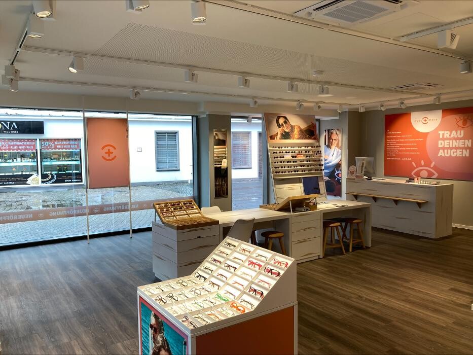Bilder eyes + more - Optiker Viersen
