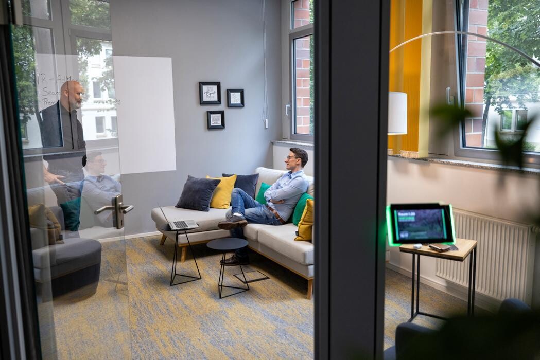 Bilder VR-NetWorld GmbH