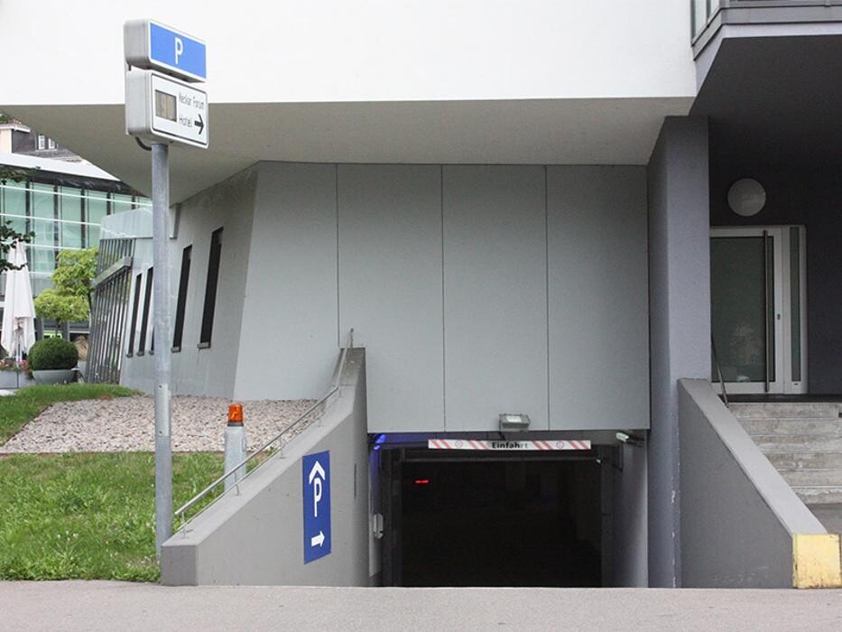 Bilder Parkhaus Beim Bahnhof APCOA
