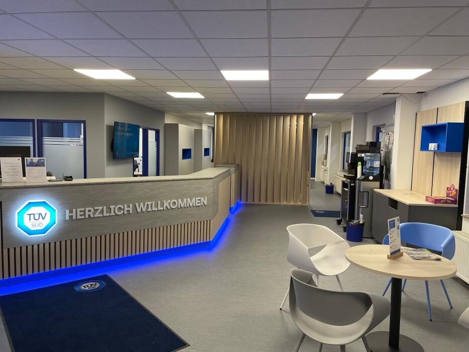 Bilder TÜV SÜD Service-Center Böblingen