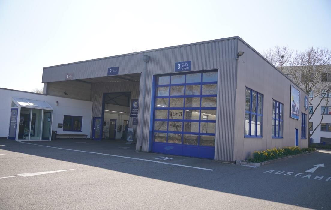 Bilder TÜV SÜD Service-Center Böblingen
