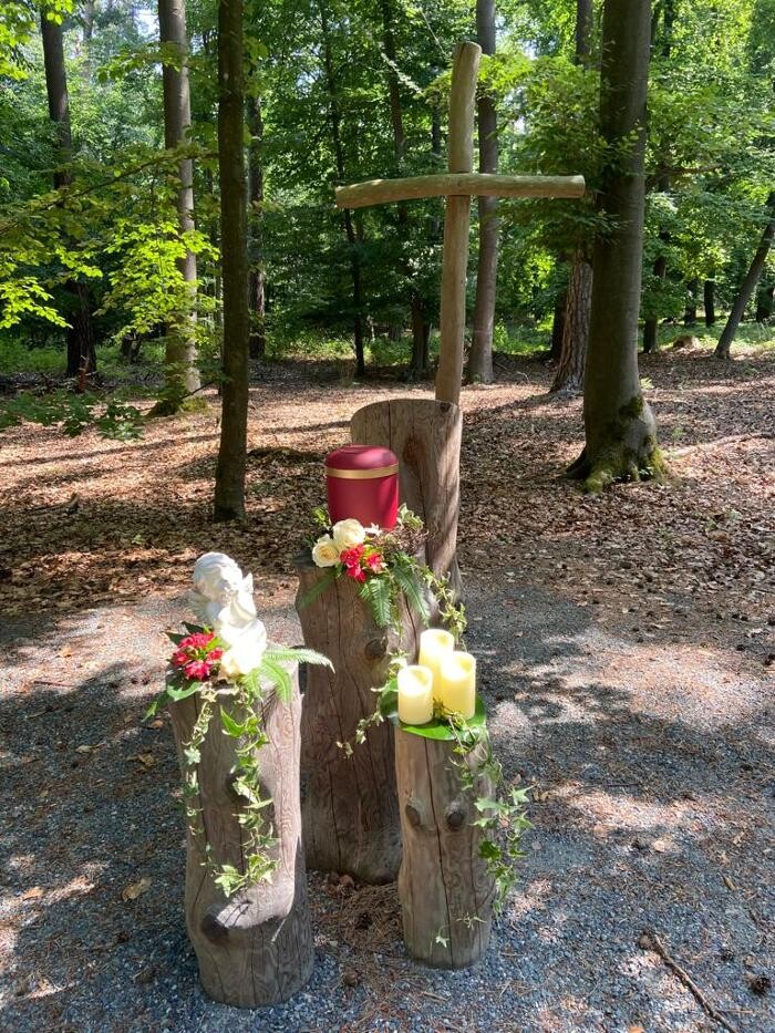 Bilder Bestattungen Chrappek GmbH