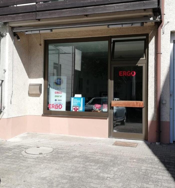 Bilder ERGO Versicherung Adelbert Gilly