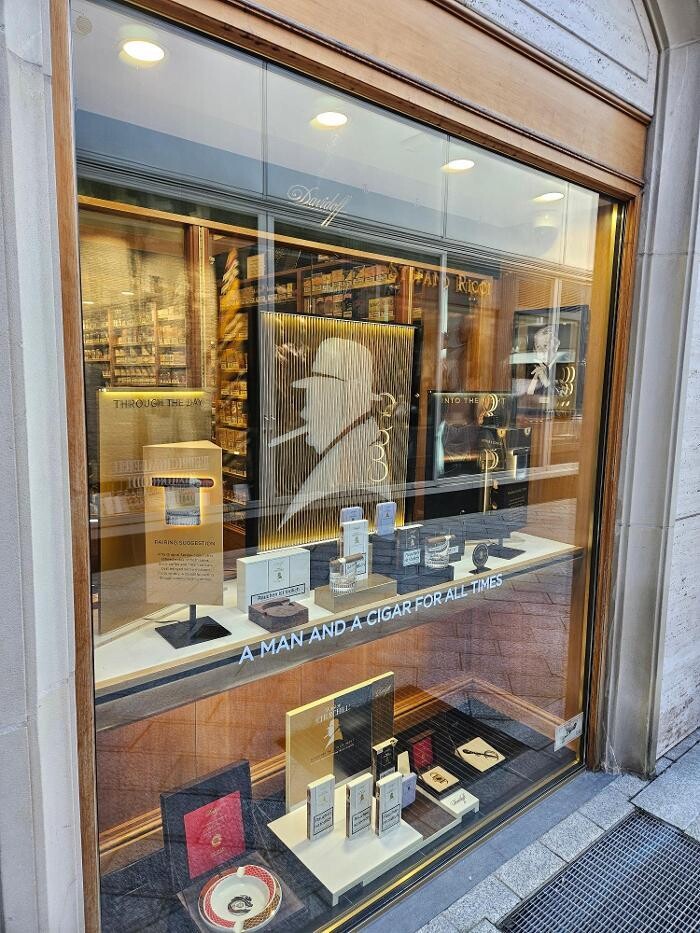 Bilder Davidoff of Geneva since 1911 by WOLSDORFF TOBACCO GmbH