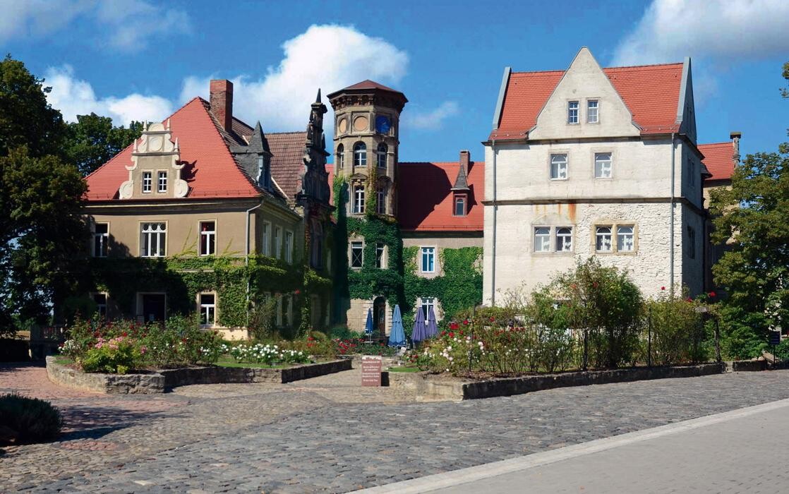 Bilder Schloss Herberge Hohenerxleben GmbH