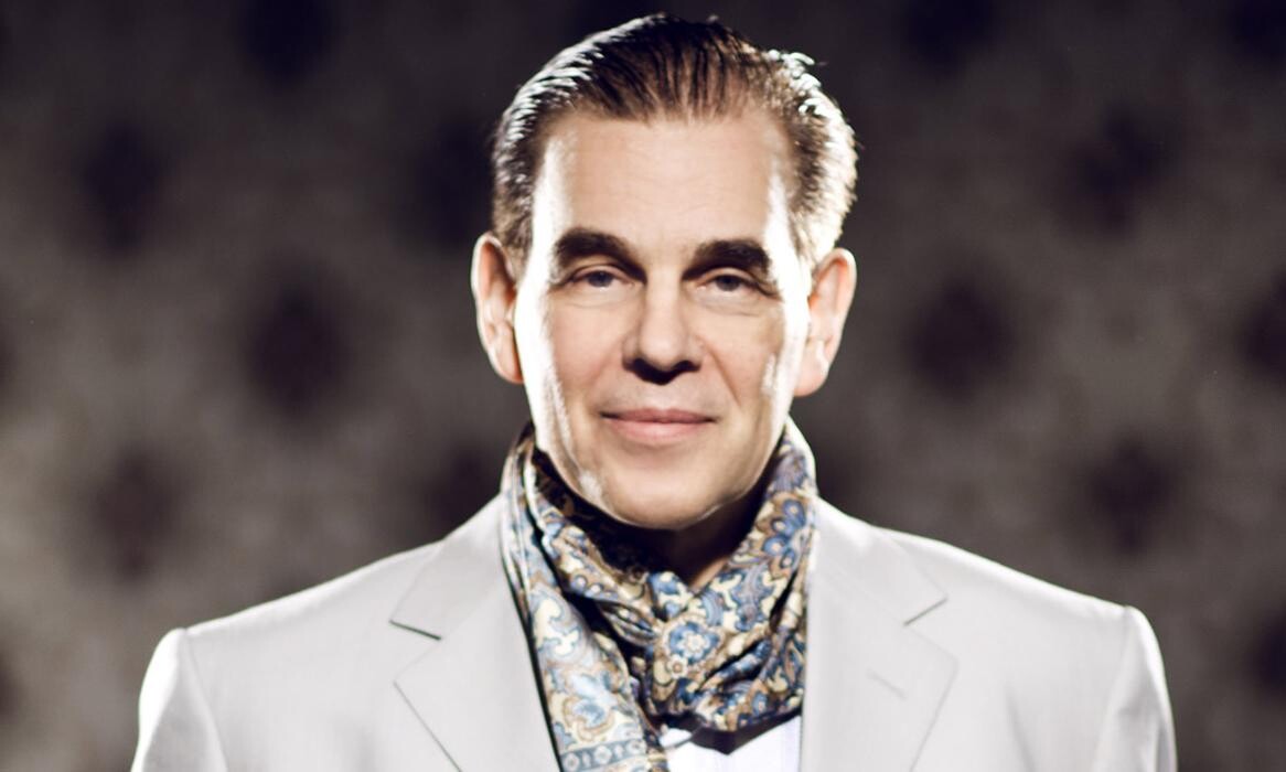 Bilder Naveen Mehling Compact Promotion