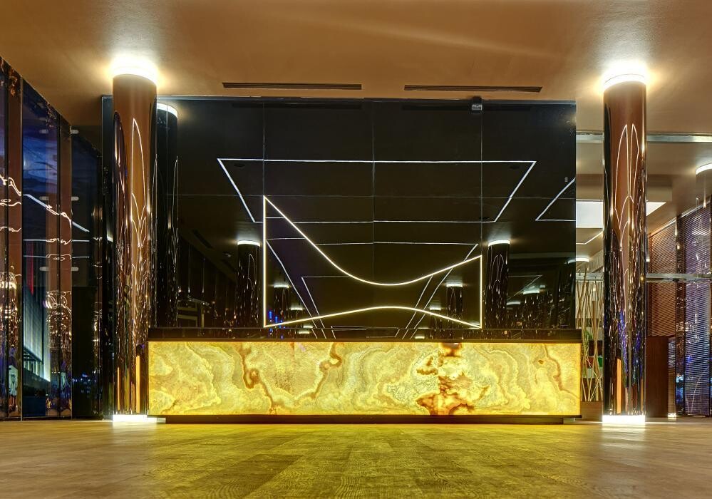 Bilder Naveen Mehling Compact Promotion