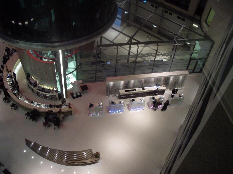 Bilder Naveen Mehling Compact Promotion