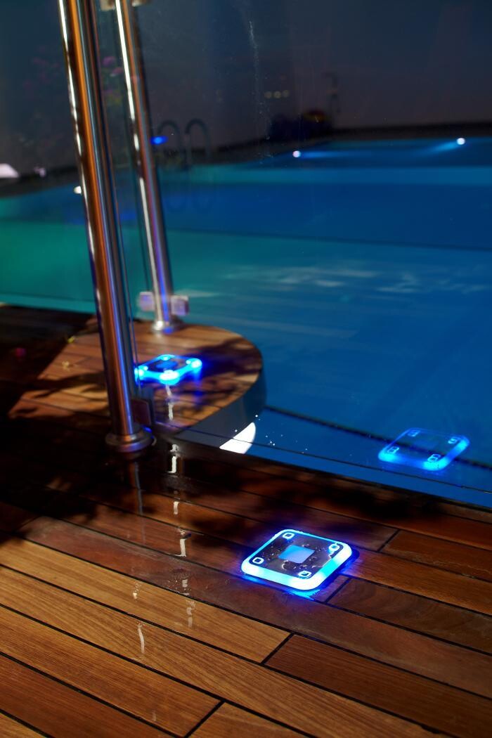 Bilder Naveen Mehling Compact Promotion