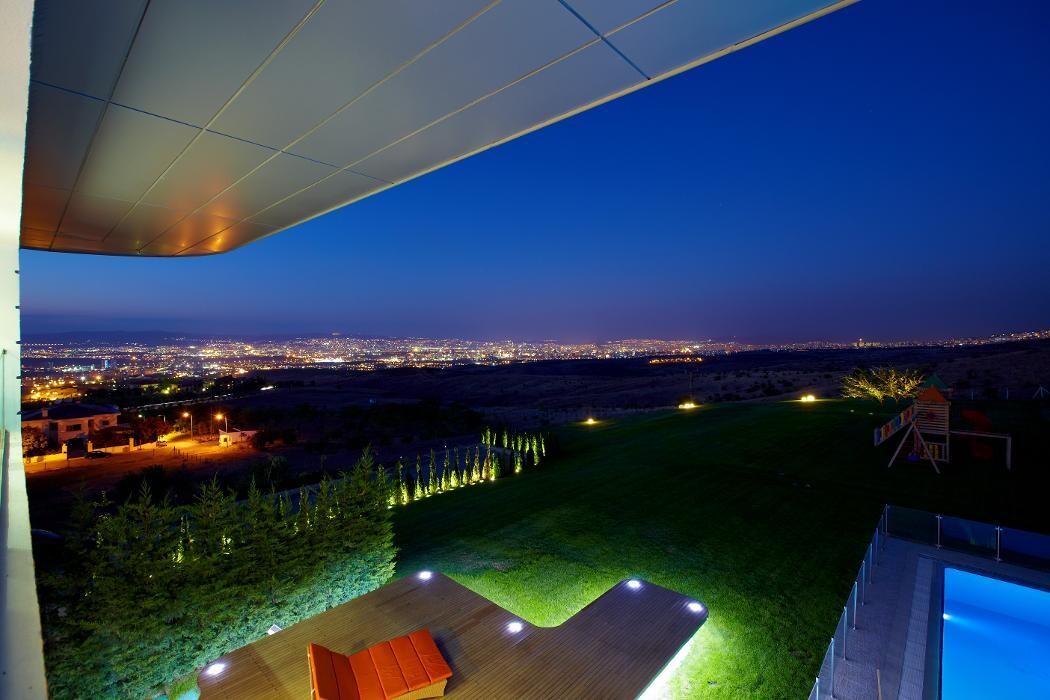 Bilder Naveen Mehling Compact Promotion