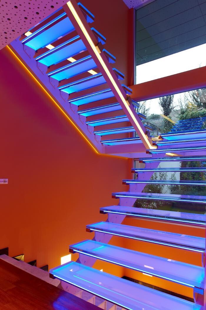 Bilder Naveen Mehling Compact Promotion