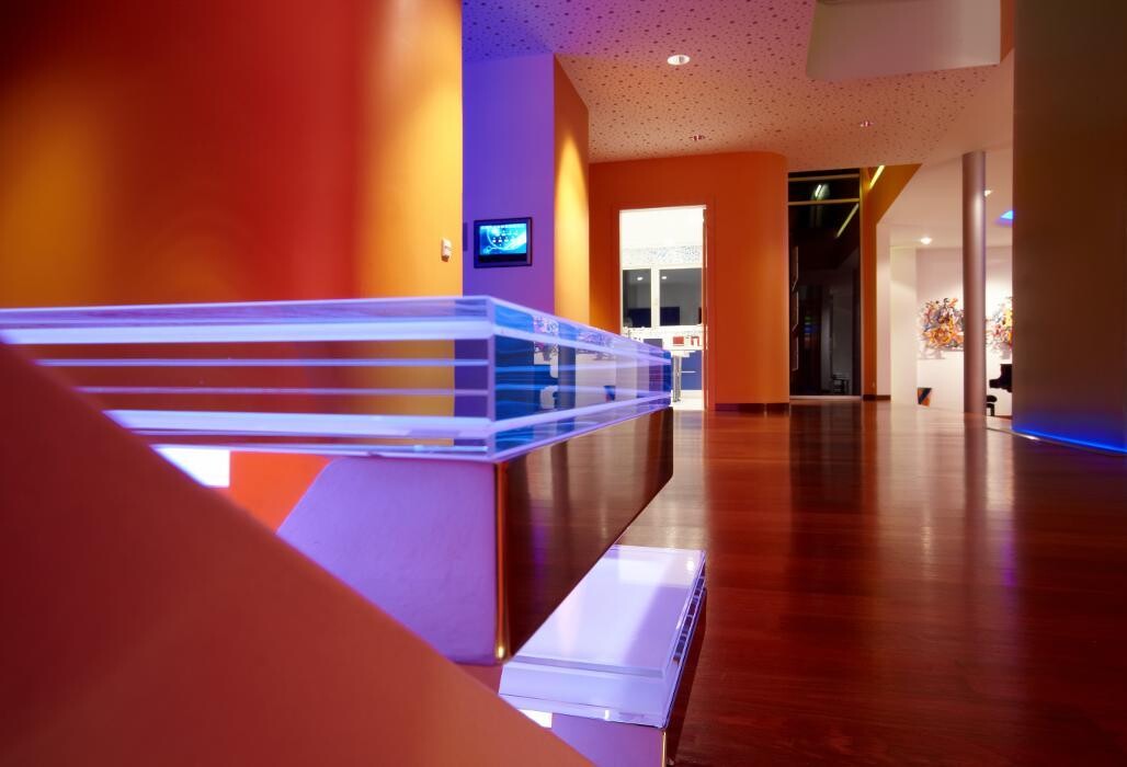 Bilder Naveen Mehling Compact Promotion