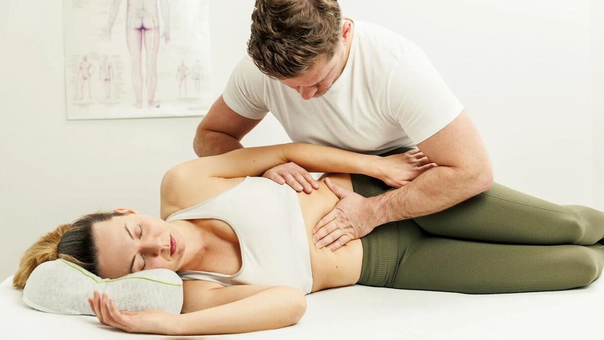 Bilder Praxis für Osteopathie und Chiropraktik in Stuttgart - Moritz Grünschloß